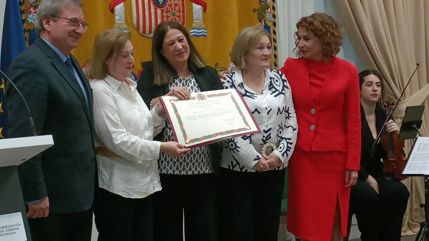 Montero anuncia una modificación legal para facilitar el acceso a documentos secretos de la muerte de García Caparrós