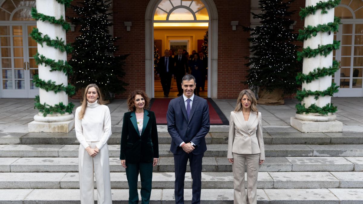 El presidente y las vicepresidentas del Gobierno, en una imagen reciente en la Moncloa.