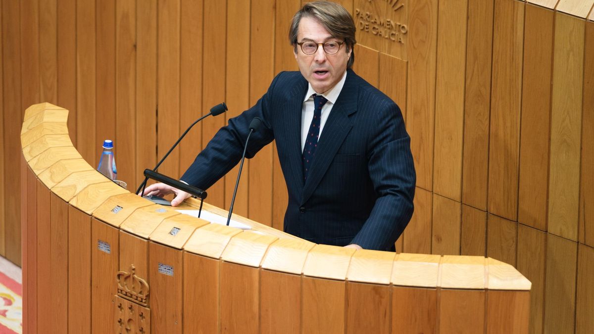 El PSOE gallego denuncia que el conselleiro de Facenda le faltó al respeto a una de sus diputadas: "Tú te callas"