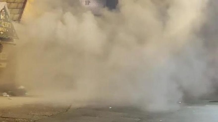 Tres heridos en un incendio en un puesto de churros en una céntrica plaza de Segovia