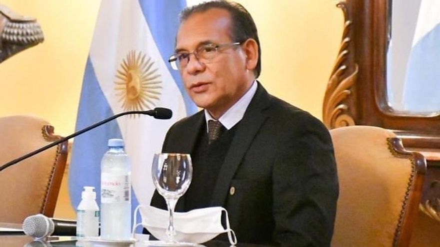 Denuncian en la Justicia al ministro de Salud de Corrientes por el transporte irregular de vacunas Sputnik V