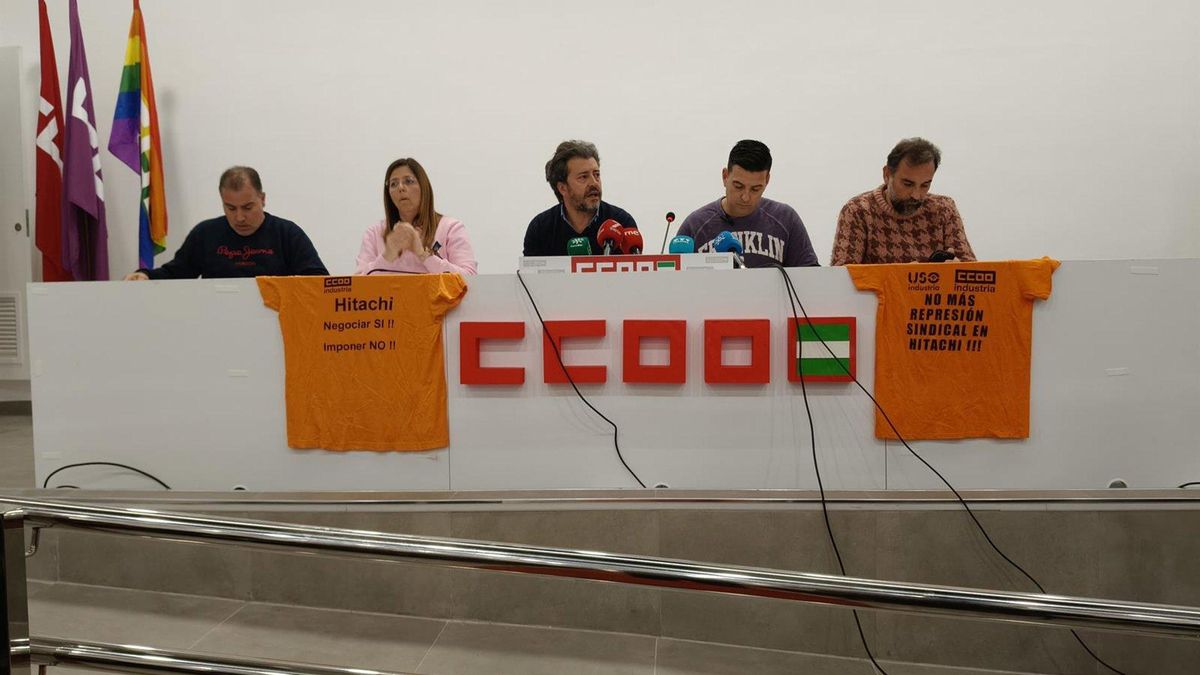 Responsables del comité de empresa de Hitachi y de CCOO