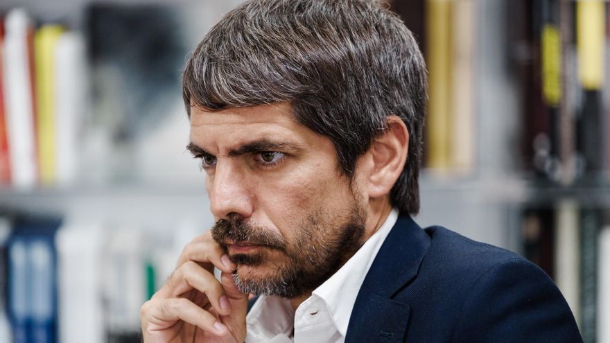 El ministro de Cultura, Ernest Urtasun, durante una entrevista para Europa Press en el Ministerio de Cultura.