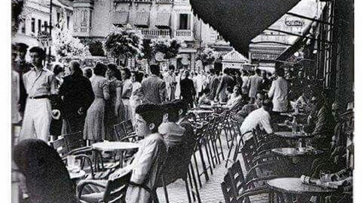 Café Siena. Plaza de las Tendillas. 1957