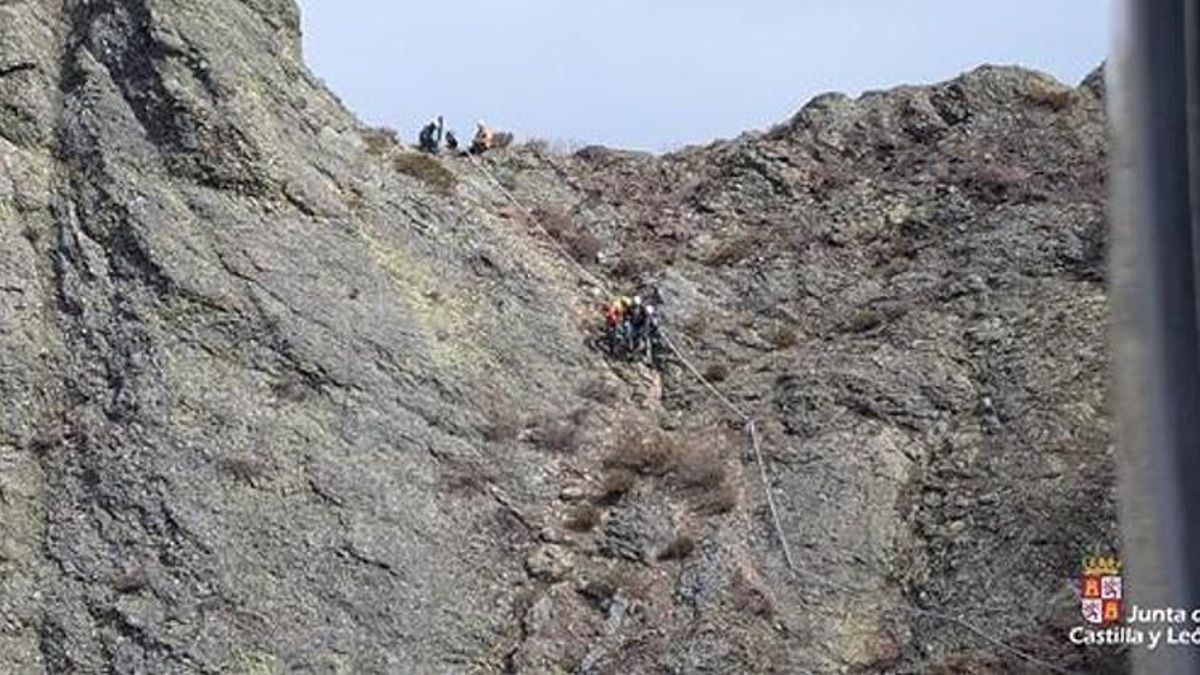 Rescatados tres escaladores en el descenso del Pico Mirador, en Boca de Huérgano