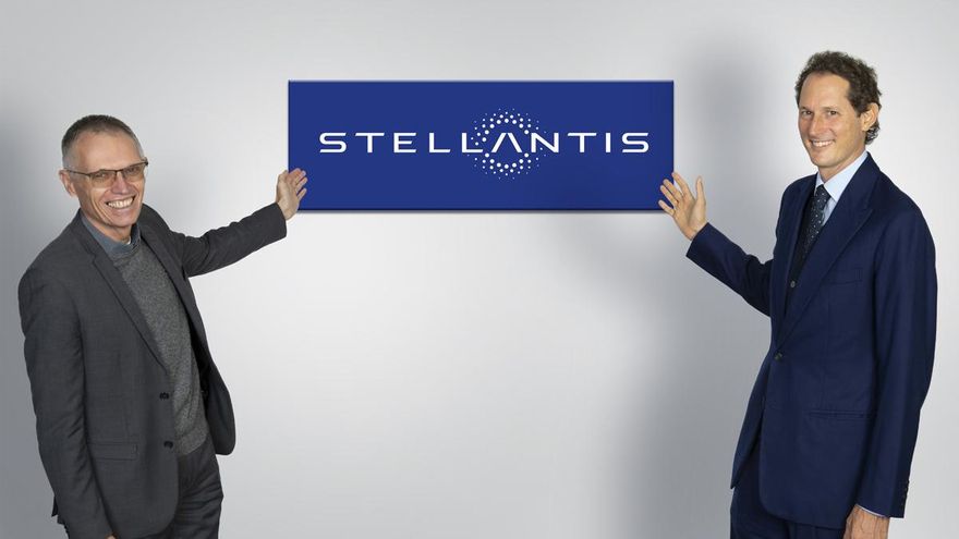 Carlos Tavares y John Elkann, CEO y presidente de Stellantis, respectivamente.