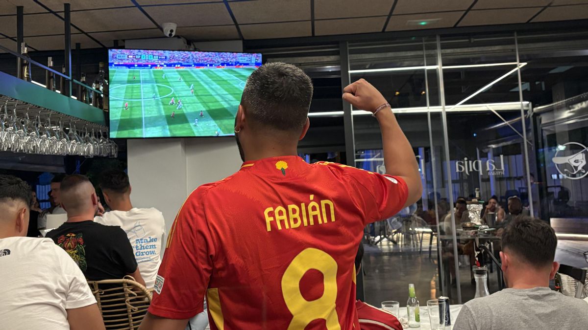 Del 'bombón colorao" al albero: un partido del mundial en el pueblo que nutre de estrellas a la selección