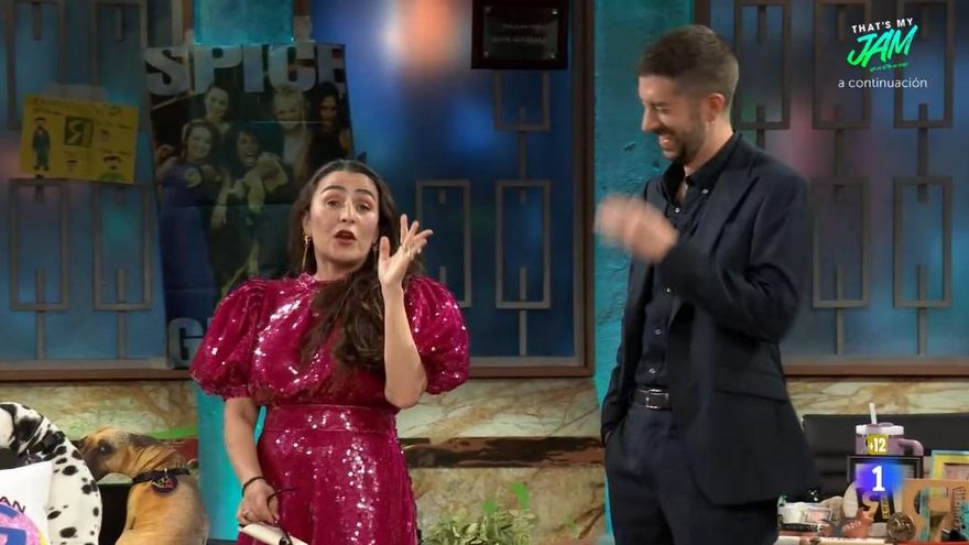 Candela Peña reapareció en 'La Revuelta' con mensajes para la novia de Broncano y el director de TVE