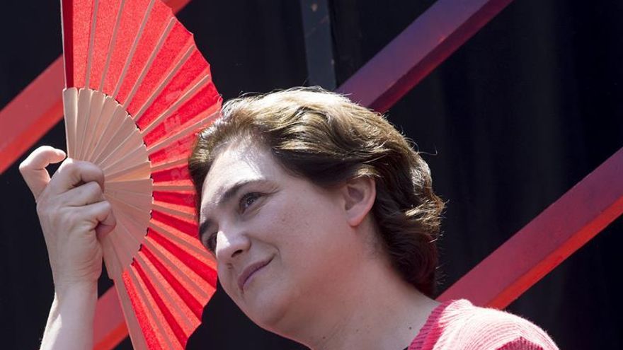 Ada Colau: "Los refugiados también vienen a salvarnos del egoísmo"