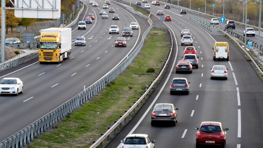 La DGT prevé más de 5,5 millones de viajes durante el puente de Todos los Santos