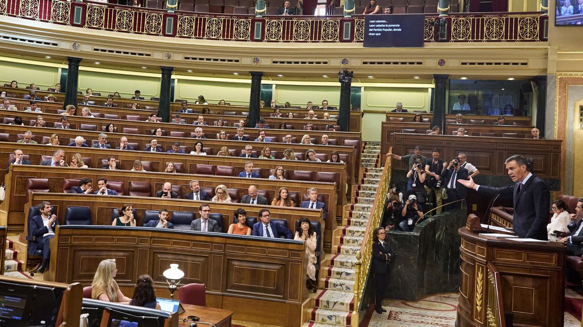 El Gobierno llega al último pleno del curso con el decreto del apagón en el aire