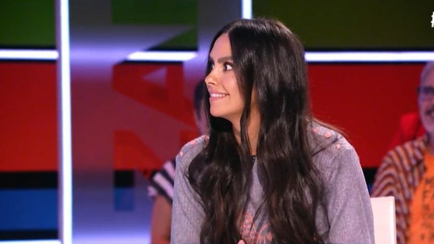 Cristina Pedroche da otra pista sobre su vestido de Campanadas y explica por qué este año va "tardísimo"