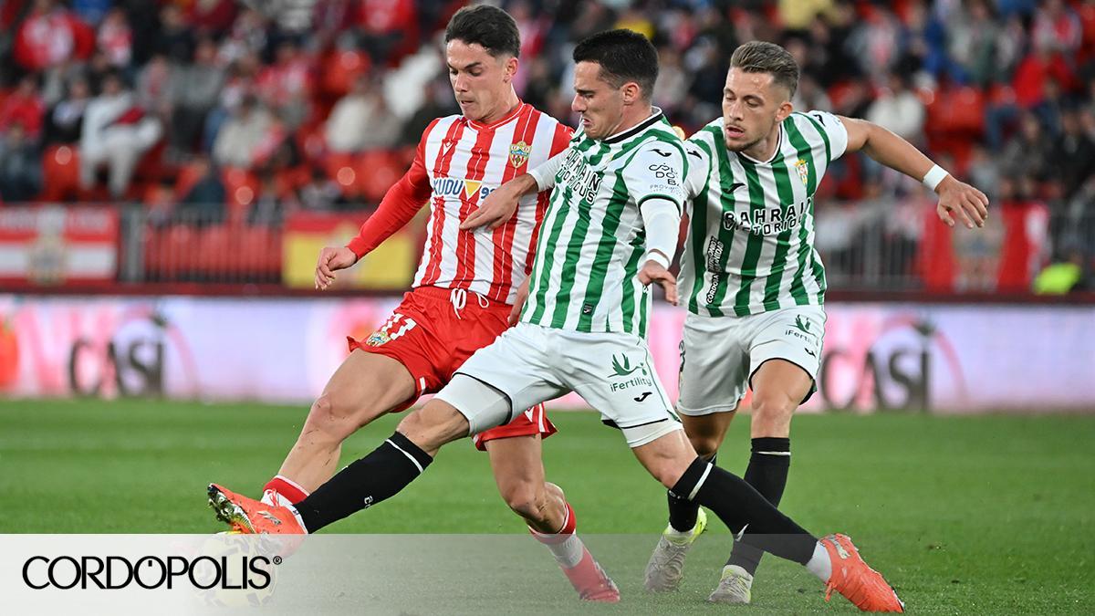 El Córdoba CF padece las bajas en defensa: vuelve a encajar más de un ...
