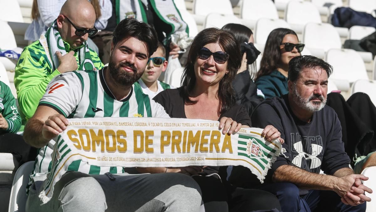 Grada Blanquiverde del Córdoba CF - SD Eibar