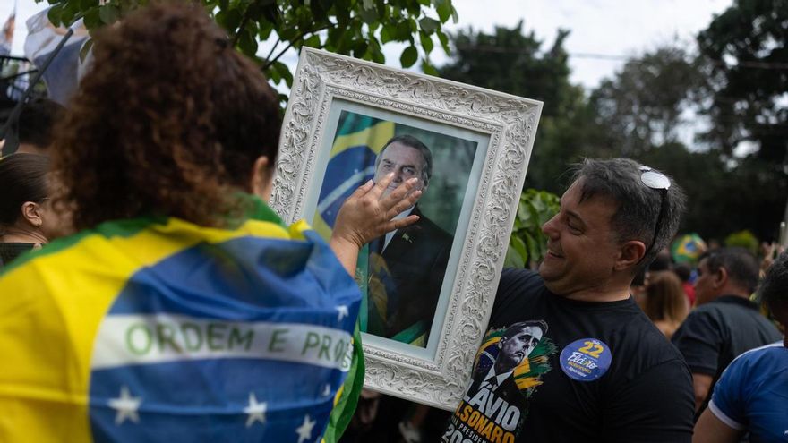 Qué puede pasar en la segunda vuelta de las elecciones de Brasil tras la victoria del ultra Flávio Bolsonaro