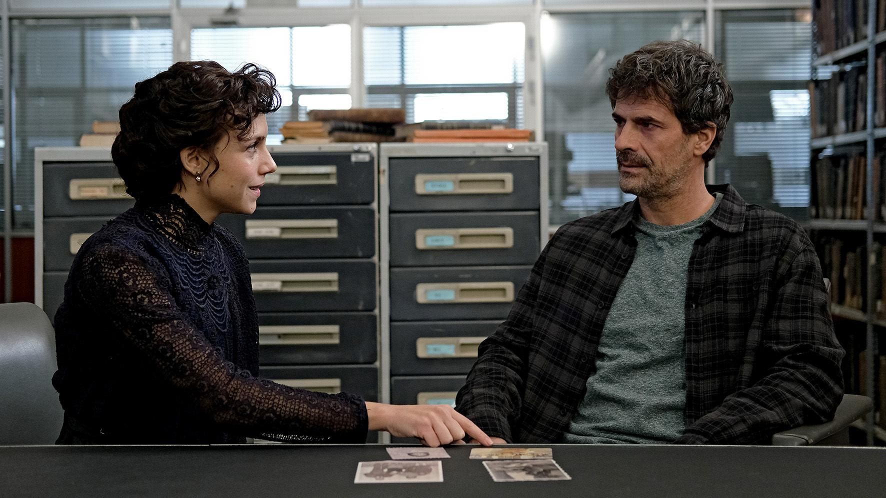 'El Ministerio del Tiempo' adelanta las fotos del regreso de Amelia (Aura Garrido)