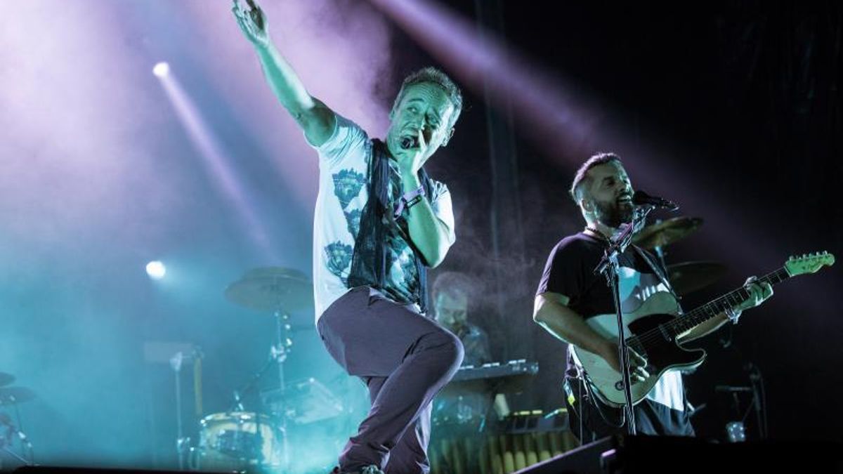 Love of Lesbian 