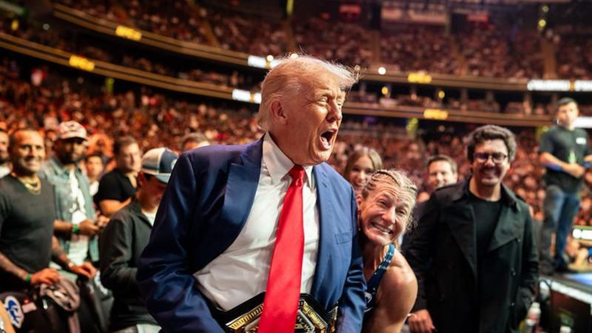 Trump, durante el combate de UFC organizado en la Casa Blanca coincidiendo con su 80 cumpleaños el pasado mees de junio.