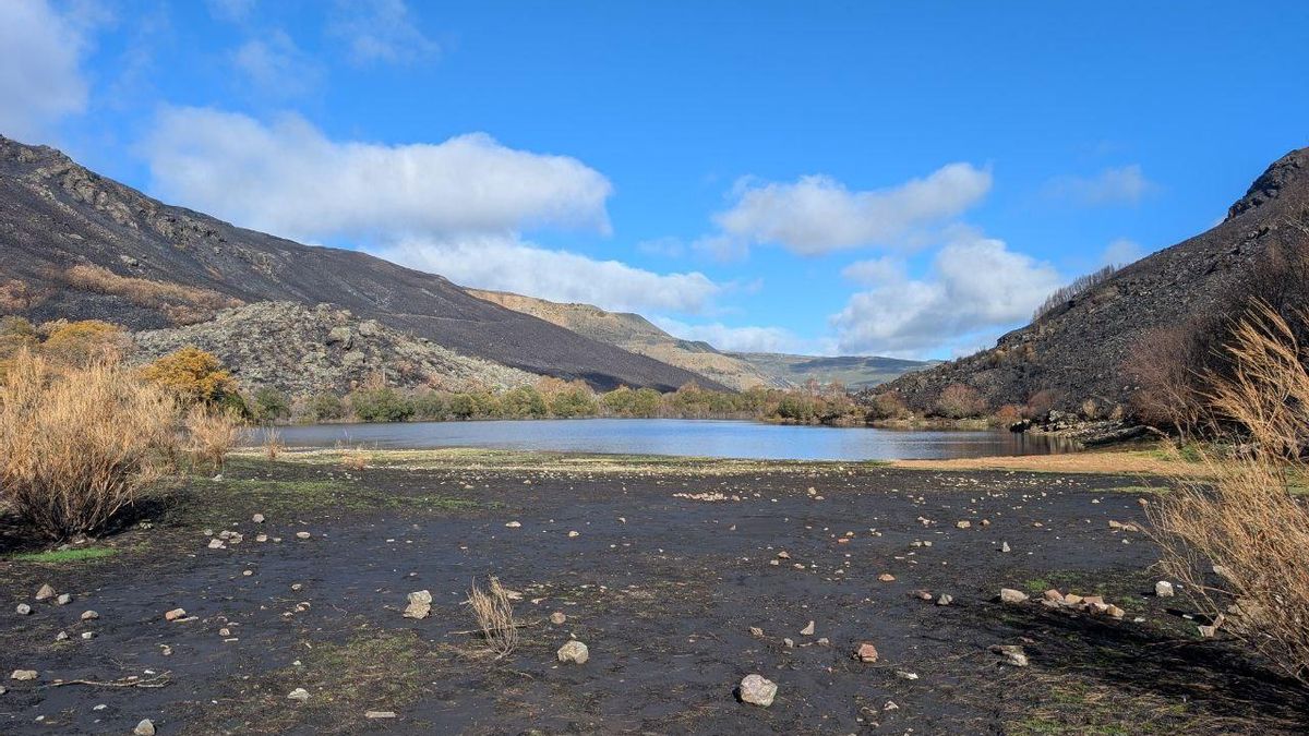 El Lago de La Baña: dos años después de la última promesa, la Junta de Castilla y León sigue sin investigar por qué se seca
