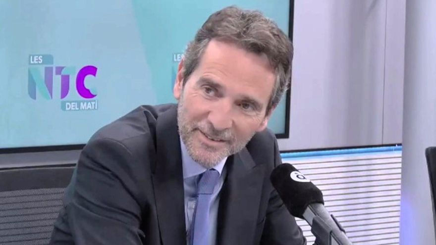 El nuevo presidente de À Punt apuesta por aumentar la presencia del castellano en la radiotelevisión pública valenciana para ganar audiencia