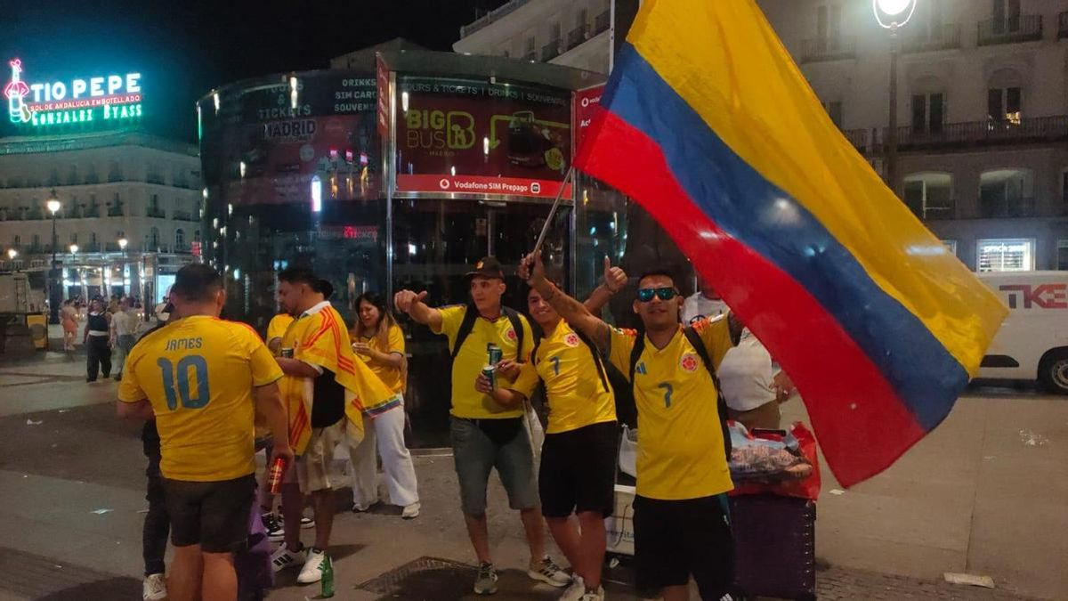 La eliminación de Colombia hunde a su afición en la tusa y mata la fiesta en Madrid