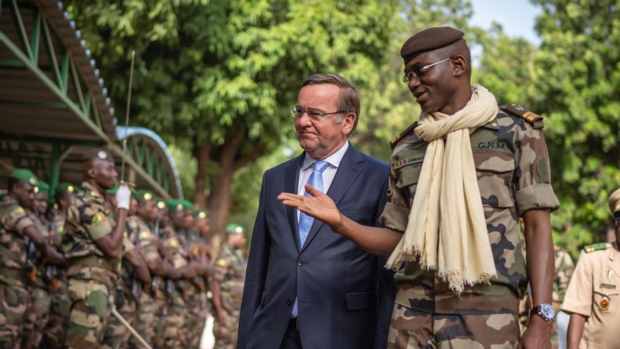 El ministro de Defensa de Mali muere en un ataque contra su residencia en plena ofensiva de Al Qaeda y un grupo secesionista