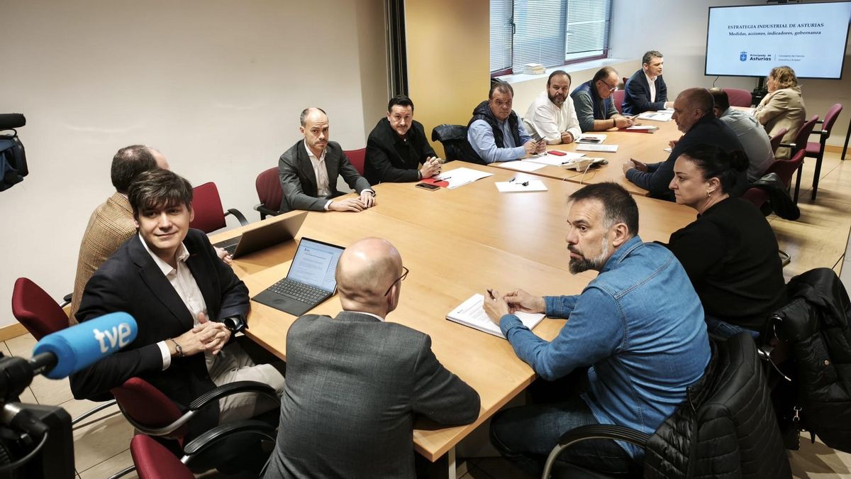 Principado, empresarios, CCOO y UGT perfilan la hoja de ruta para fortalecer el corazón económico de Asturias