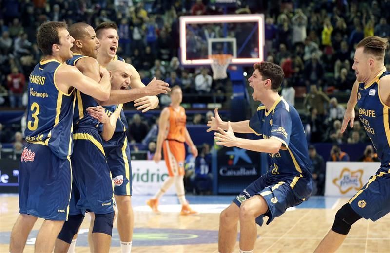 Partido de cuartos de final de la Copa del Rey entre el Valencia Basket y el Herbalife Gran Canaria en La Coruña. Efe.