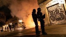 Los disturbios dejan 199 detenidos y 289 policías heridos en una semana