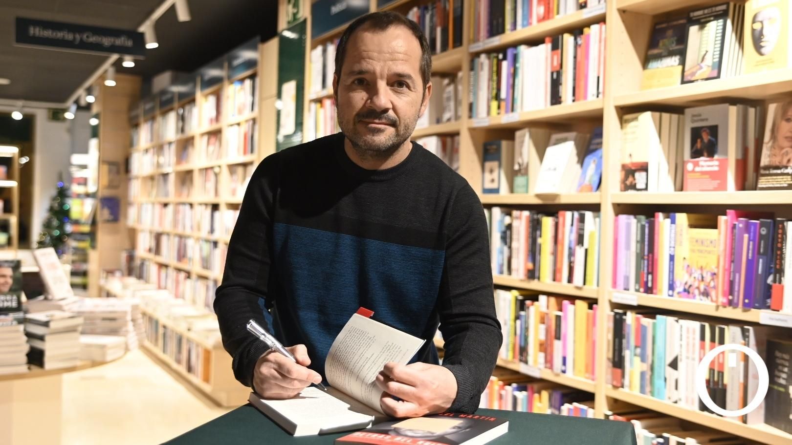 Firma de libros de Ángel Martín en Córdoba