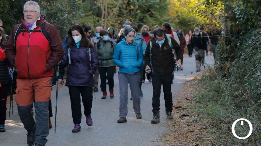 Una marcha por el Bejarano exige el control de los pozos ilegales y las aguas residuales