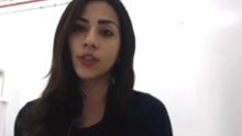 Bahareh Zare Bahari en una entrevista con Iran International TV.