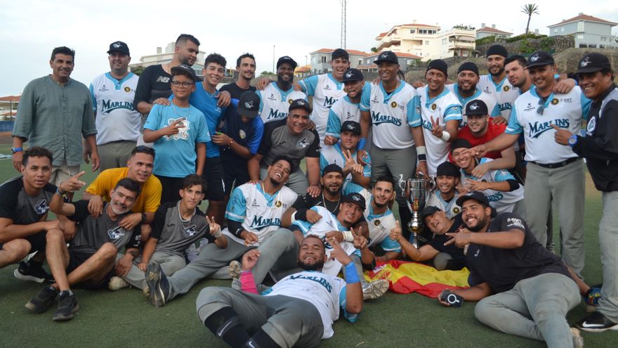 Tenerife Marlins Puerto Cruz celebra su 25 aniversario con un nuevo título de Liga