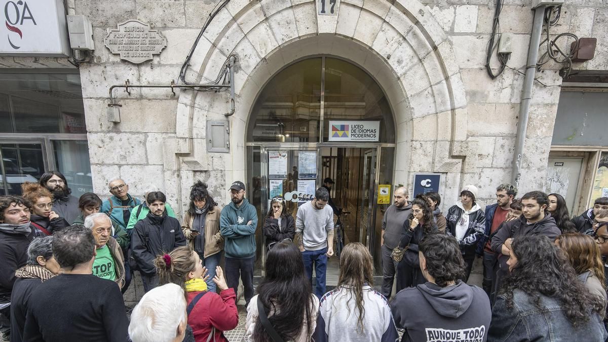 Aplazan hasta el viernes el desahucio en Burgos de una madre con dos hijos, uno de ellos menor