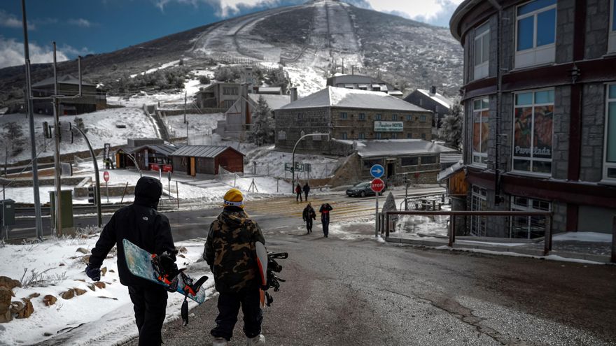 Estaciones de esquí, urbanizaciones de lujo y hoteles cinco estrellas: España está llena de 'Algarrobicos' menos famosos