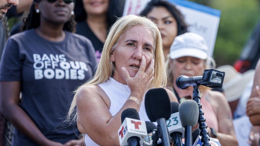 Familias comparten historias y piden cerrar 'Alligator Alcatraz': "es una jaula de perros"