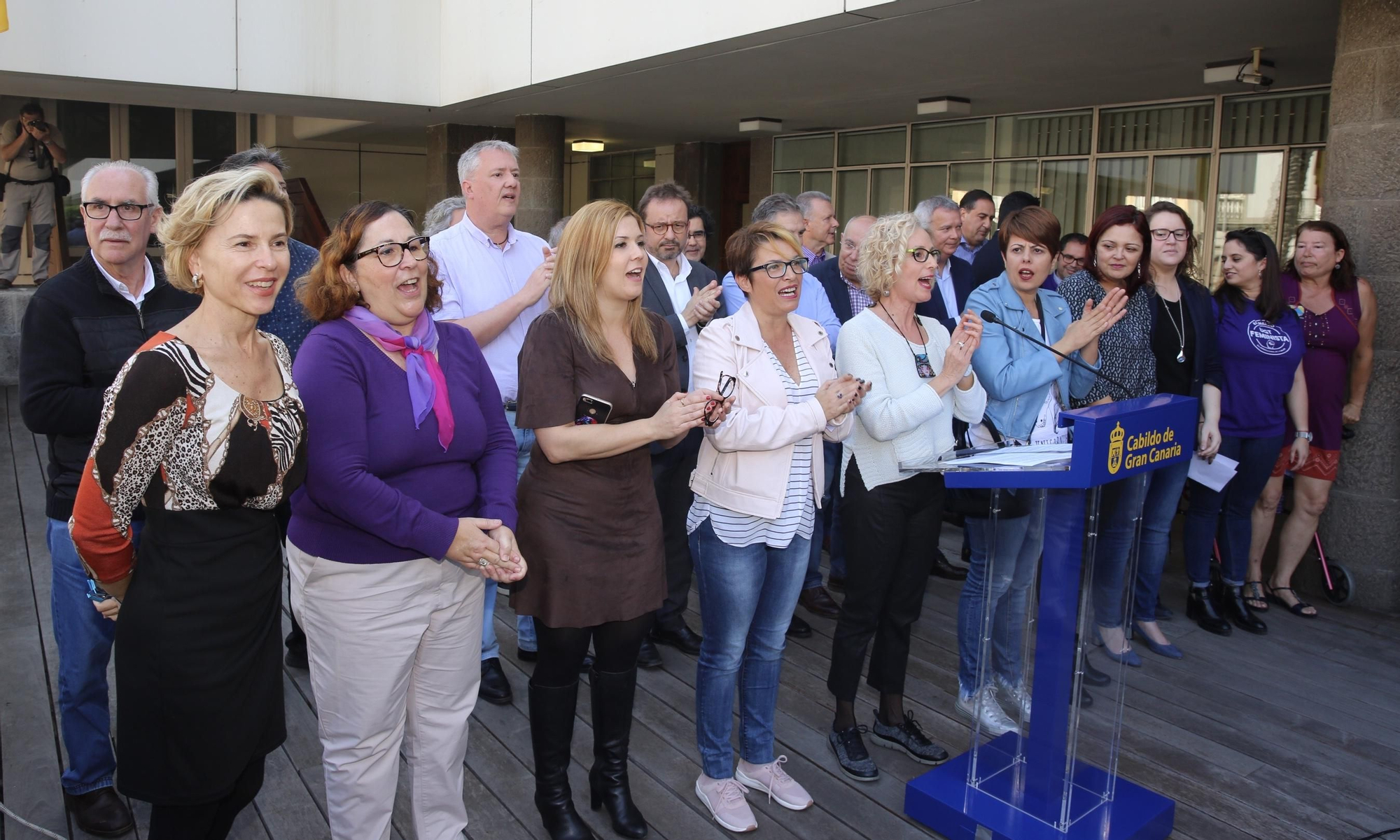 Representantes institucionales en el Cabildo de Gran Canaria. (Alejandro Ramos).