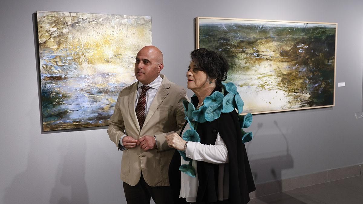 La Fundación Cajasol inaugura la exposición “Humedales. El reino de las libélulas” de Julia Hidalgo