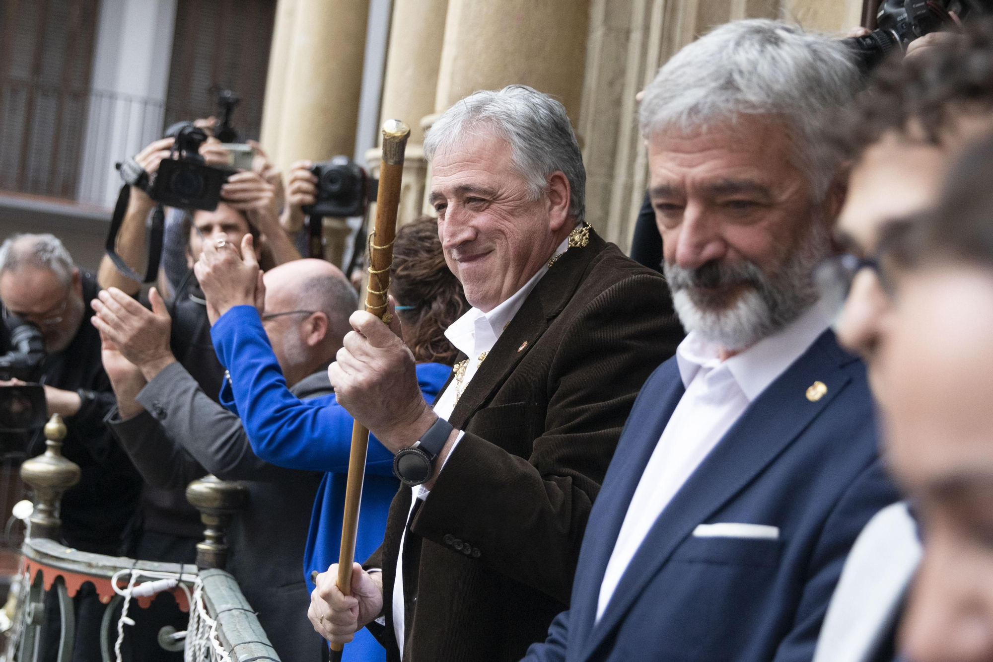 Joseba Asiron, en el balcón del Ayuntamiento de Pamplona.
