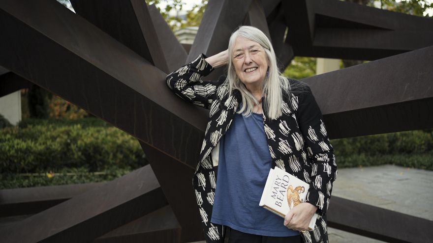Mary Beard: "El Imperio romano es una especie de lugar seguro en el cual poder tener una fantasía de macho"