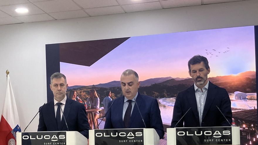 El Gobierno de Cantabria recalificará 100.000 metros cuadrados en Villaverde de Pontones para un 'surf resort' con piscina de olas, alojamiento y restaurantes