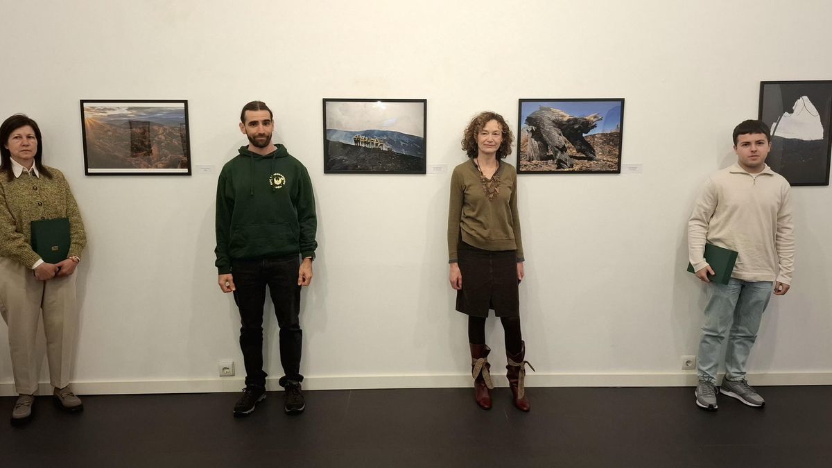 La Universidad de León inaugura una exposición para preservar la memoria de los incendios en León y El Bierzo