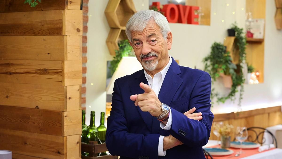 Carlos Sobera celebra 10 años de 'First Dates' en el duro access: "'El Hormiguero' no puede estar más protegido por Atresmedia"