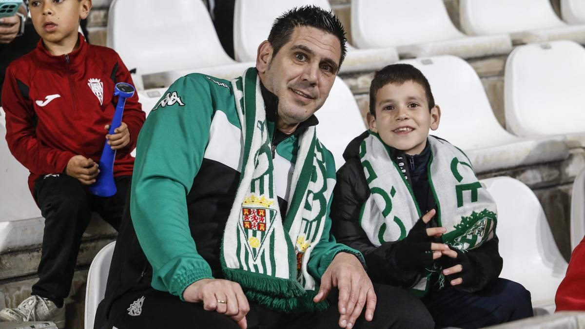 Grada Blanquiverde del Córdoba CF - FC Andorra