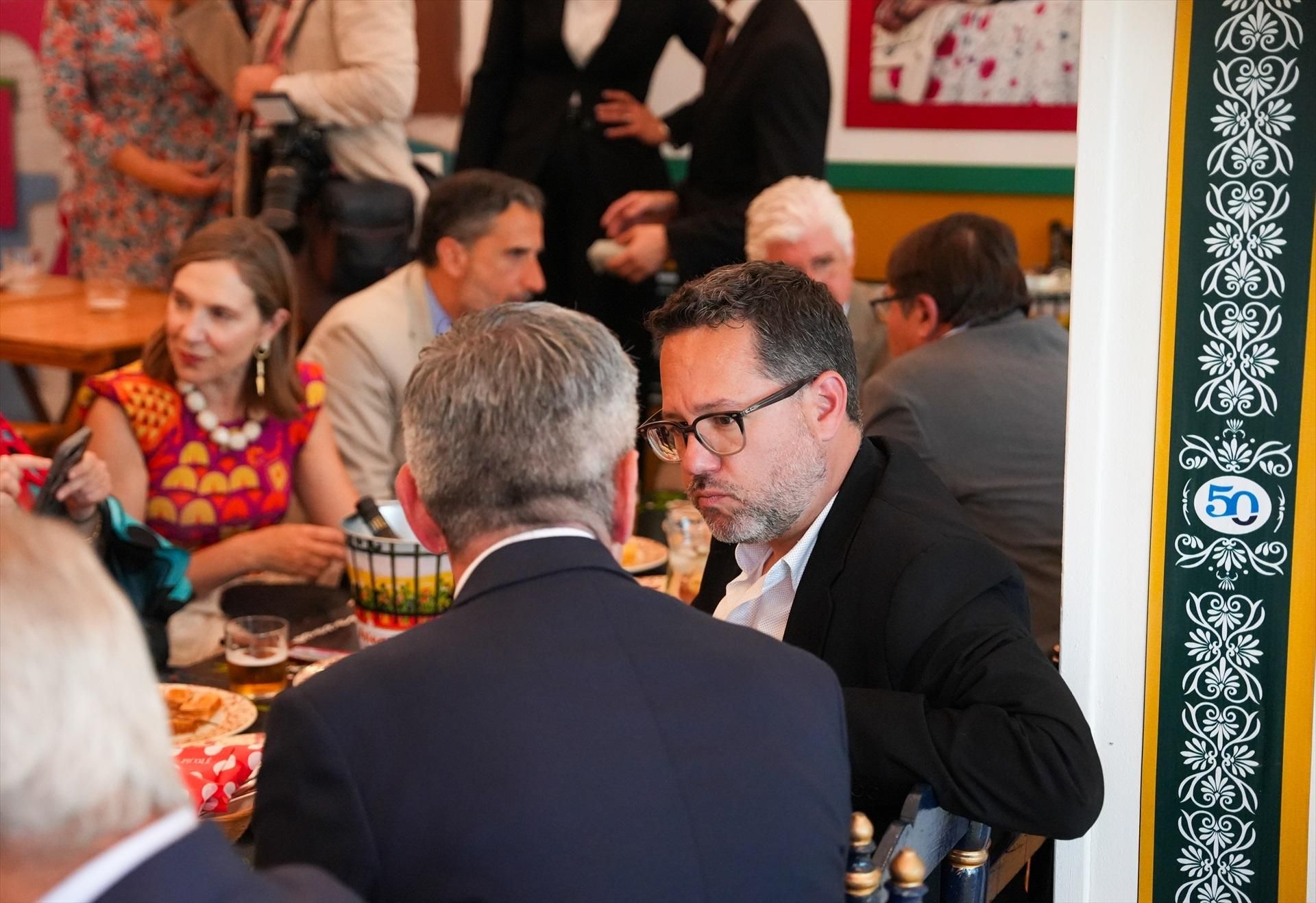 José Ignacio García, candidato de Adelante Andalucía, en la caseta de CCOO