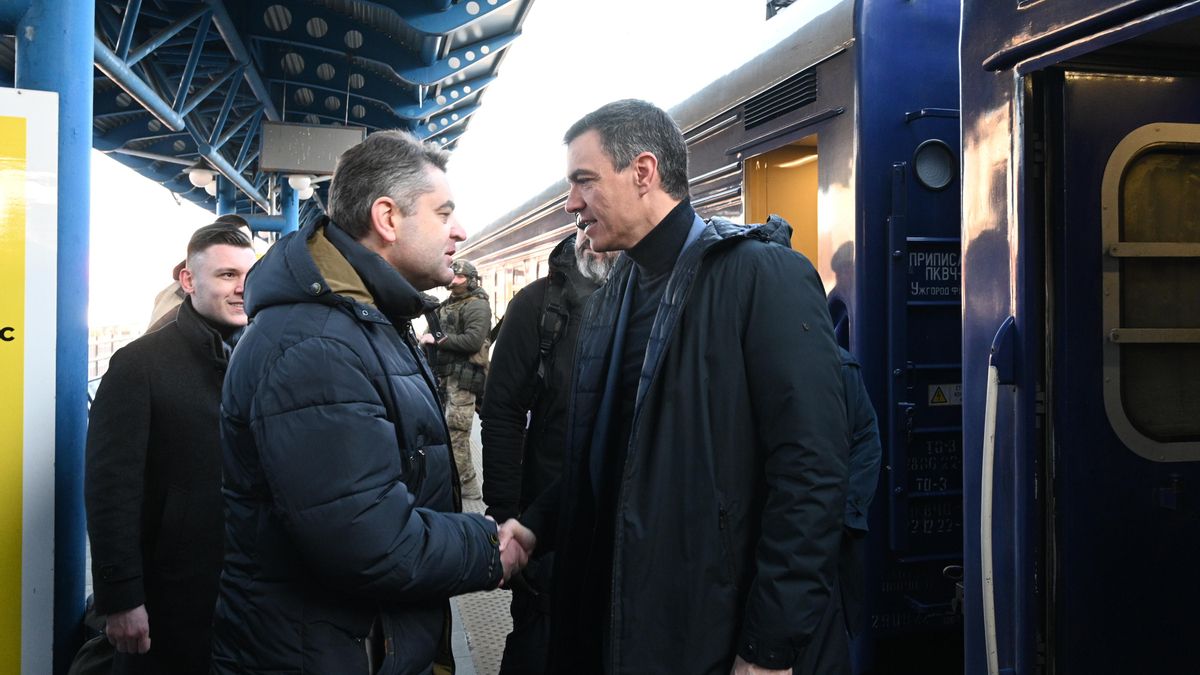 Pedro Sánchez llega a Kiev para entrevistarse con Zelenski