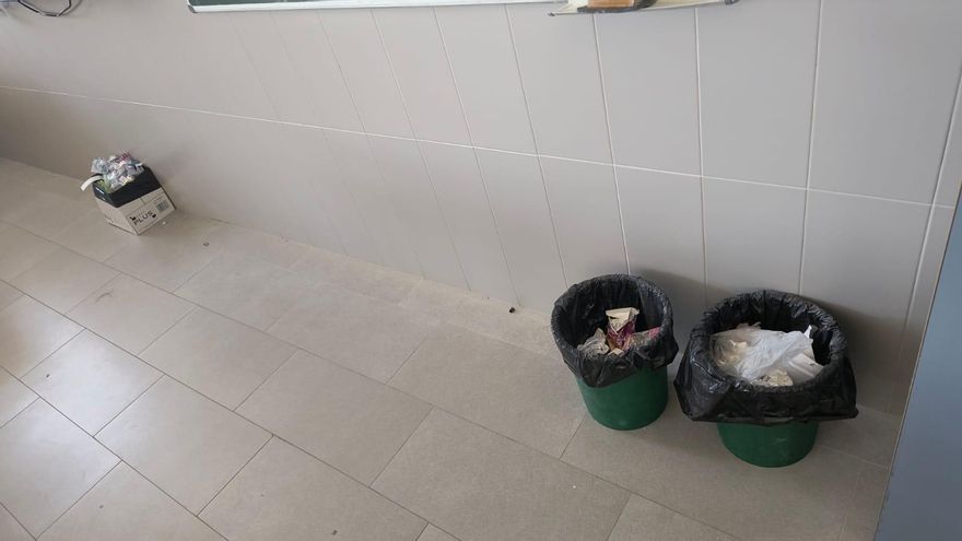Un colegio de Zaragoza estrena las aulas de la ESO sin servicio de limpieza: las familias se organizan y critican la gestión