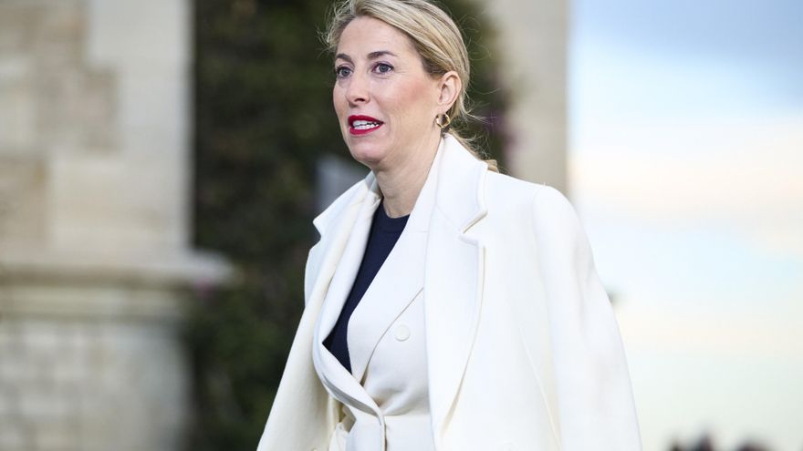 La presidenta de la Junta de Extremadura, María Guardiola, a su llegada a la XXVII Conferencia de Presidentes, en el Palacio de la Magdalena