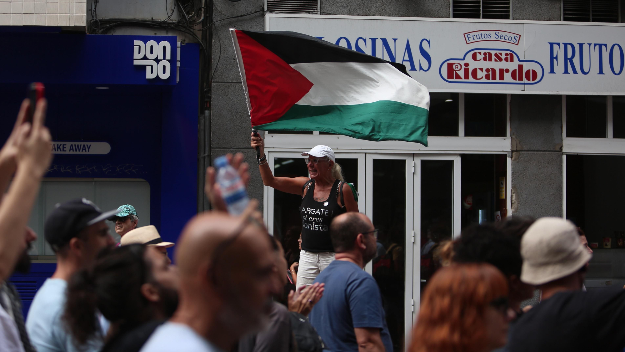 En imágenes || Manifestación en Gran Canaria en apoyo a Palestina