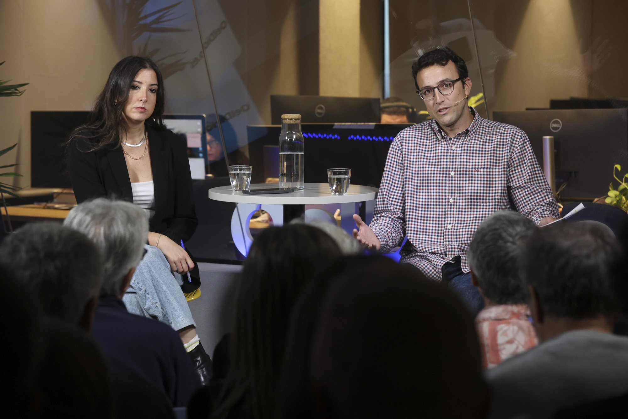 En la redacción con Gabriela Sánchez, en imágenes